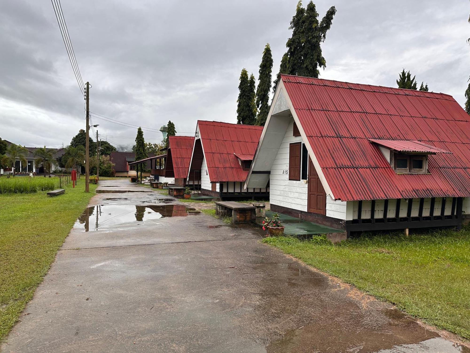 Mae Chaem Hotel And Resort Buitenkant foto